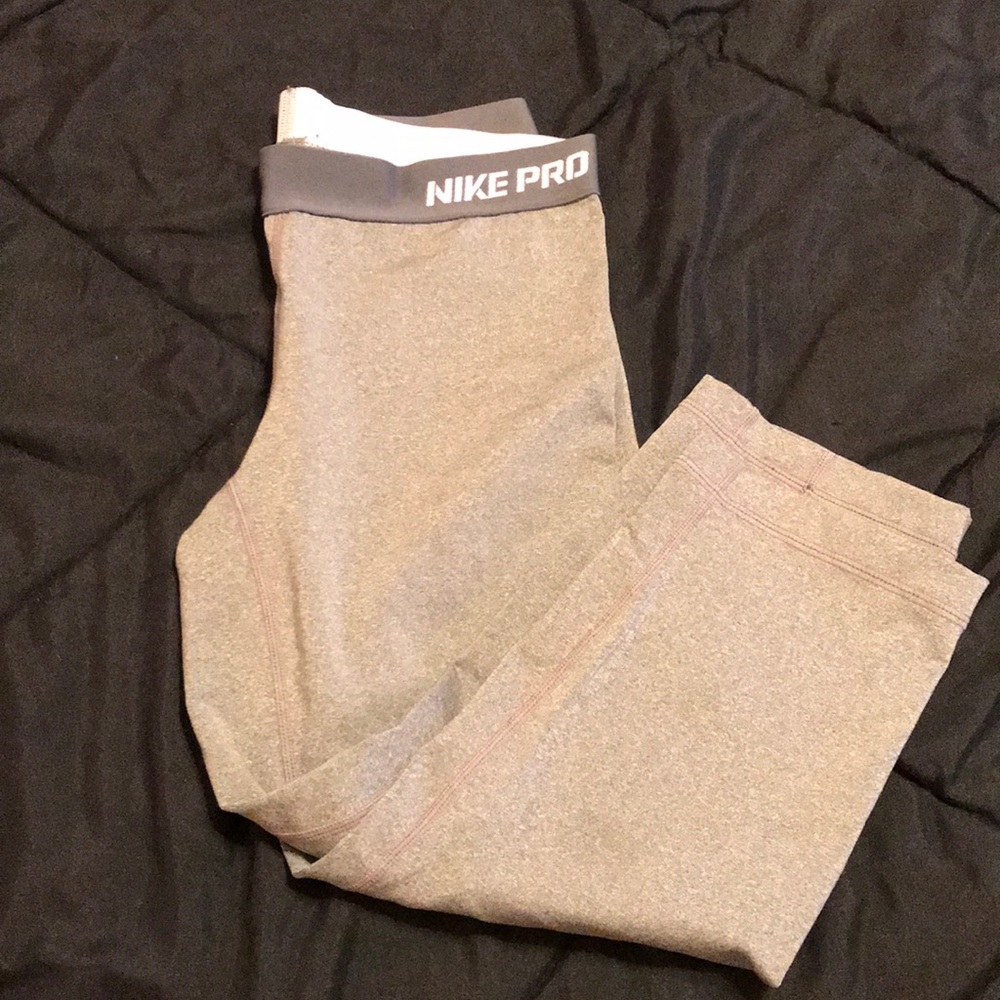 Nike Pro Capri legging